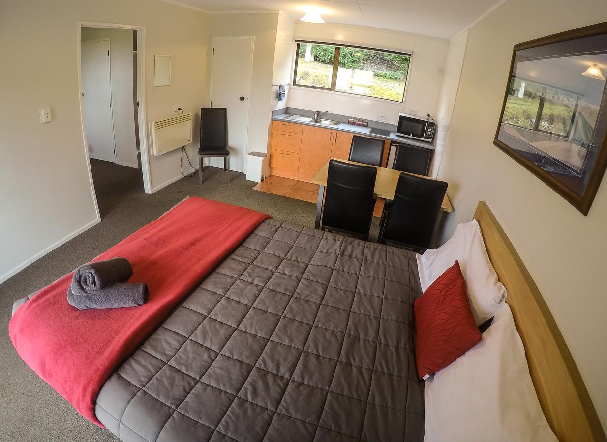 Mt Aspiring Holiday Park Wanaka Exterior foto